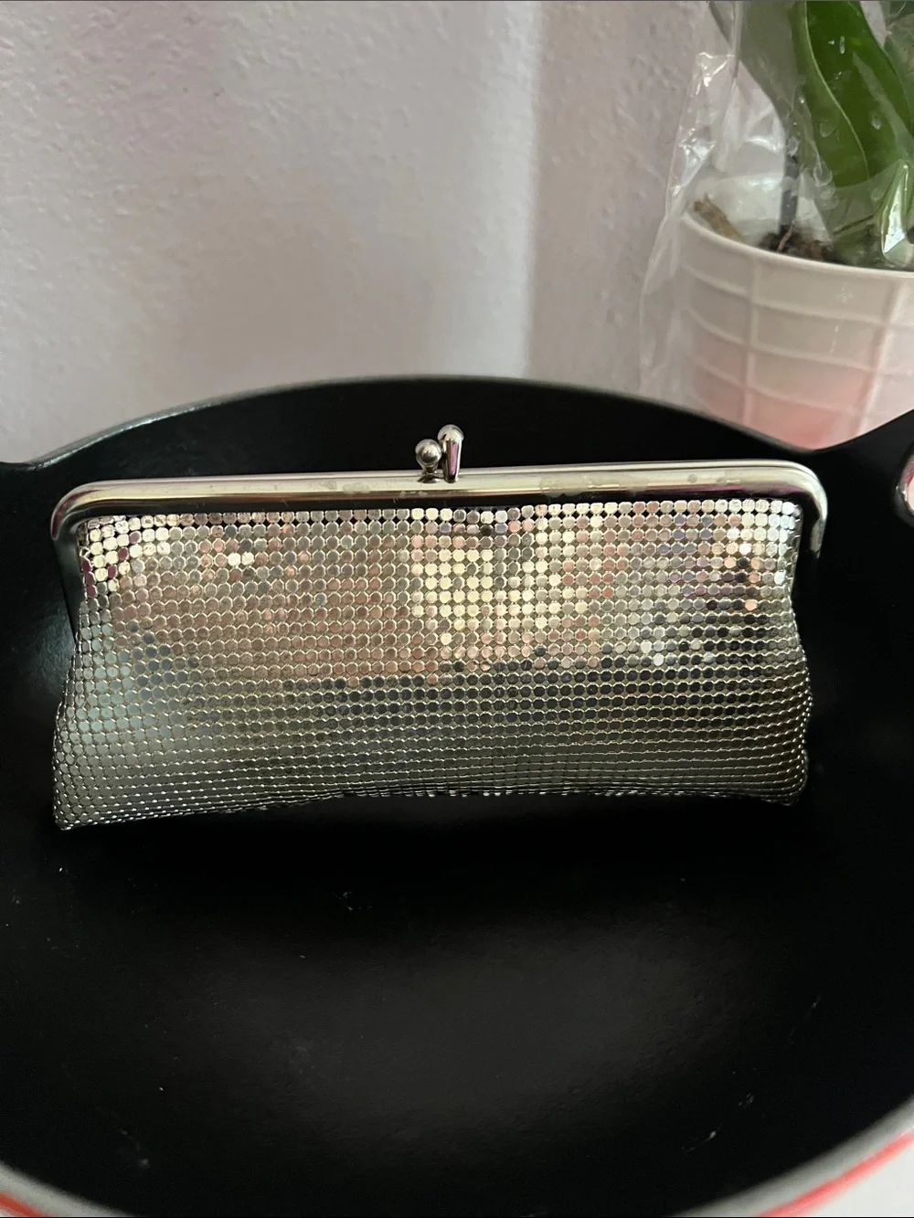Whiting & Davis Silver Mesh Kiss-Lock Clutch Coin Purse 7” X 4”